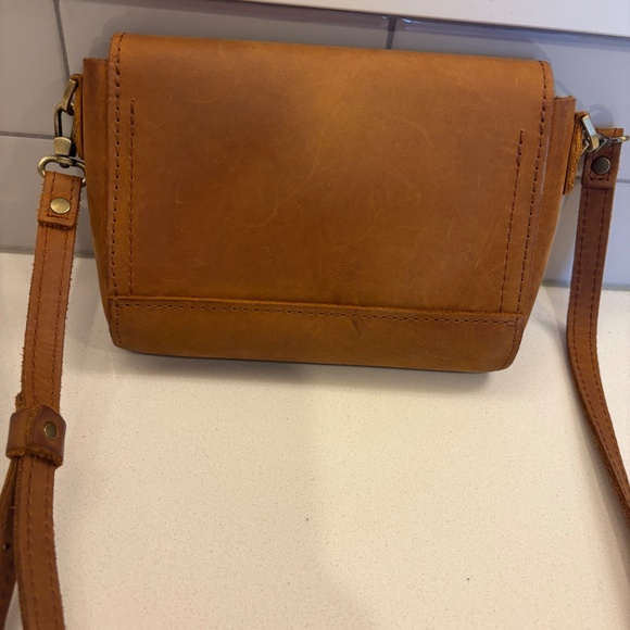 Portland Leather Metro Mini Crossbody - Picture 2 of 4